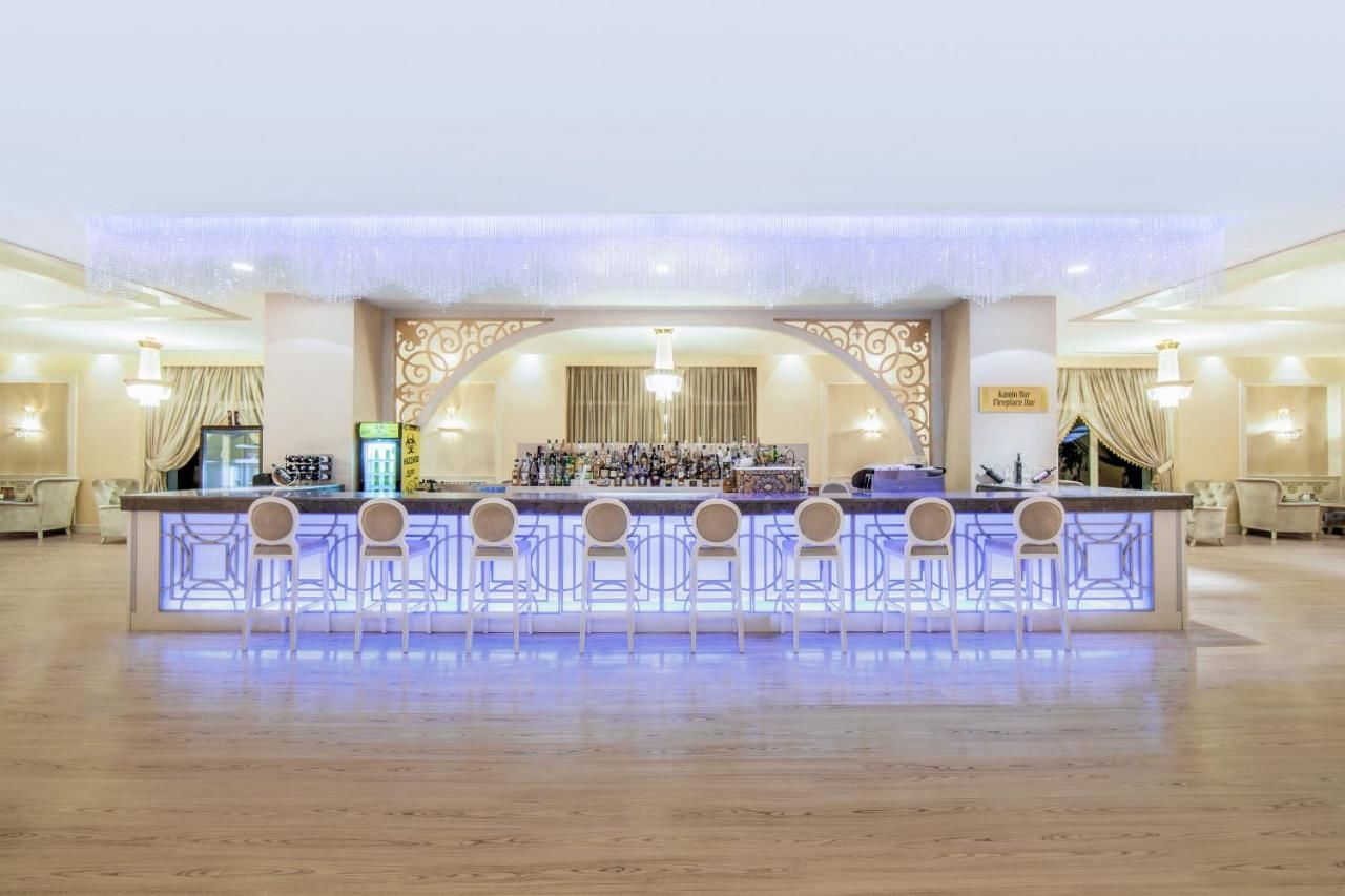 Курортные отели Qafqaz Riverside Hotel Габала-30