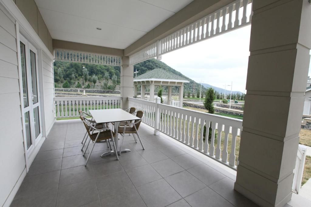 Курортные отели Qafqaz Riverside Hotel Габала