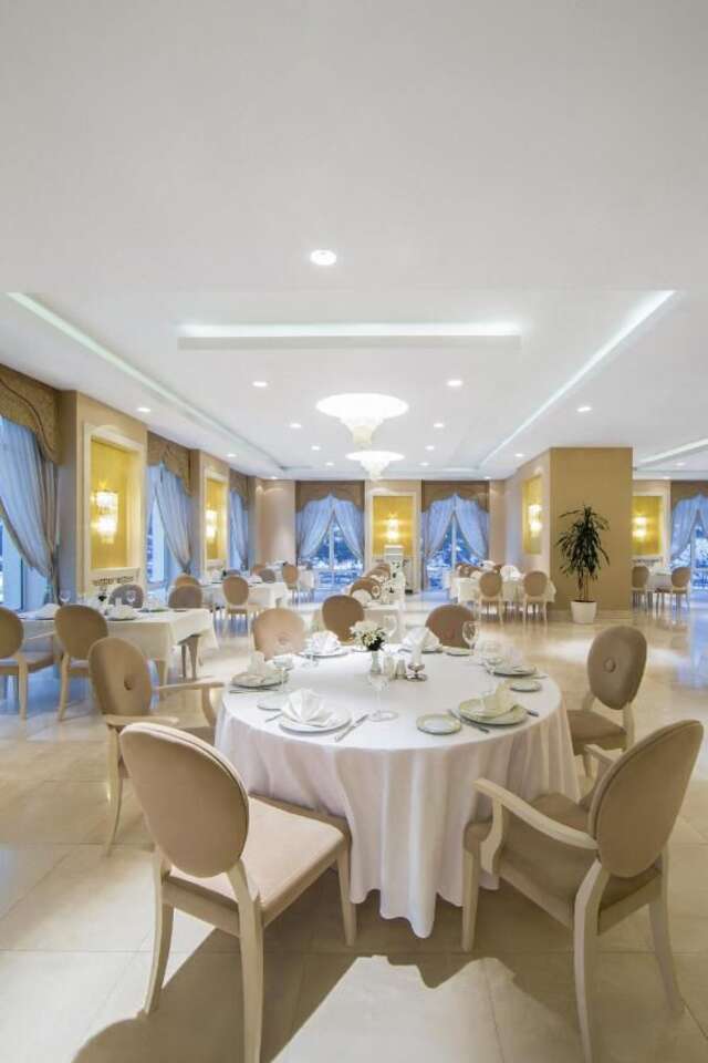 Курортные отели Qafqaz Riverside Hotel Габала-25