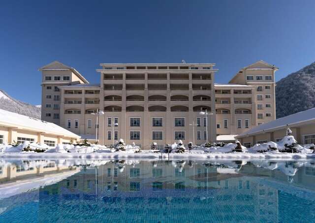Курортные отели Qafqaz Riverside Hotel Габала-5